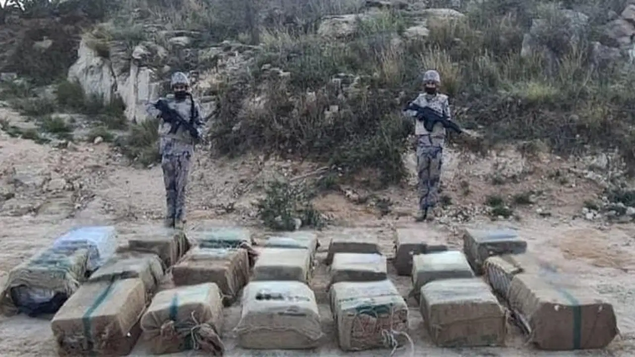حرس الحدود بجازان يحبط محاولة تهريب 137 كيلو من الحشيش المخدر